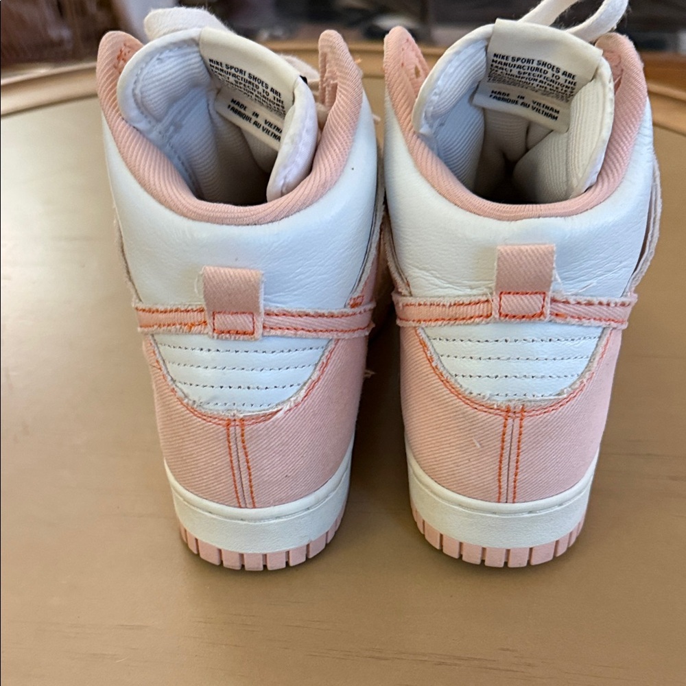 Nike Women's Dunk High 1985 Sneaker - Size 8 - Picture 3 of 6